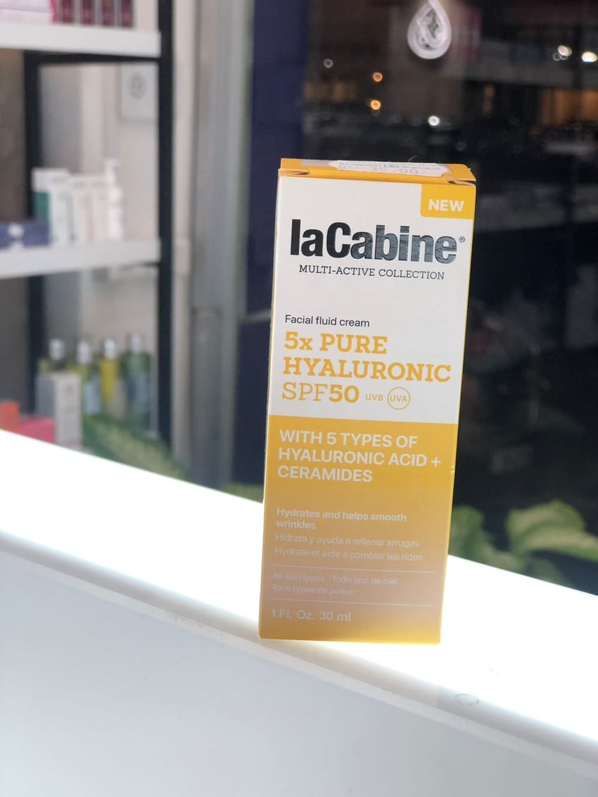 la cabine sunprotection with hyaluronic acid