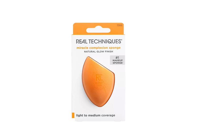 إسفنجة ريل تكنيك ميركل لتوحيد البشرة رقم 1566 – تغطية خفيفة | tools | makeup-sponge | makeup | real-techniques